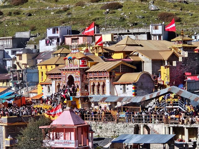 Kedarnath Badrinath Do Dham Yatra — 5N/6D